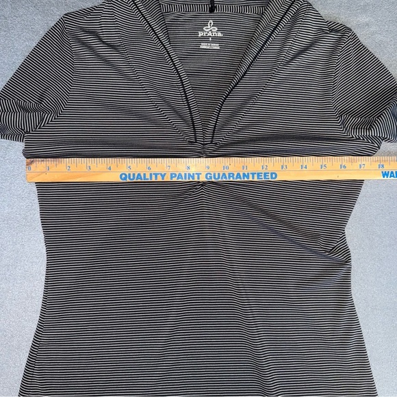 PrAna Striped Gray long sleeve Hoodie for Women size small Stretchy Fabric - Picture 5 of 11
